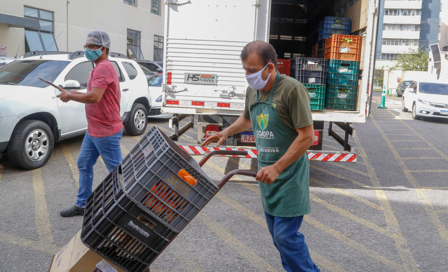 Compra direta parana na Santa Casa.Foto Gilson Abreu