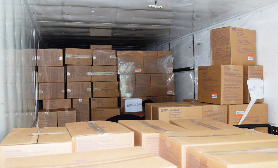 A Secretaria da Saúde do Paraná enviou hoje (29) para as Regionais de Saúde  2.372.000 milhões de seringas descartáveis que serão utilizadas no Programa de Imunizações.  -  Curitiba, 29/05/2021  -  Foto: Américo antonio/SESA