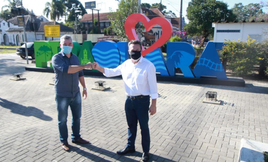 Equipes do Programa Permanente de Castração de Cães e Gatos (CastraPet), da Secretaria de Estado do Desenvolvimento Sustentável e do Turismo (Sedest), concluíram neste sábado (29) a castração de 719 animais em Piraquara. O Município é um dos últimos do ciclo que encerra no final de junho, com atendimento em 45 localidades e 15 mil pets castrados.  -  Piraquara, 29/05/2021  - Foto: Alessandro Vieira/AEN