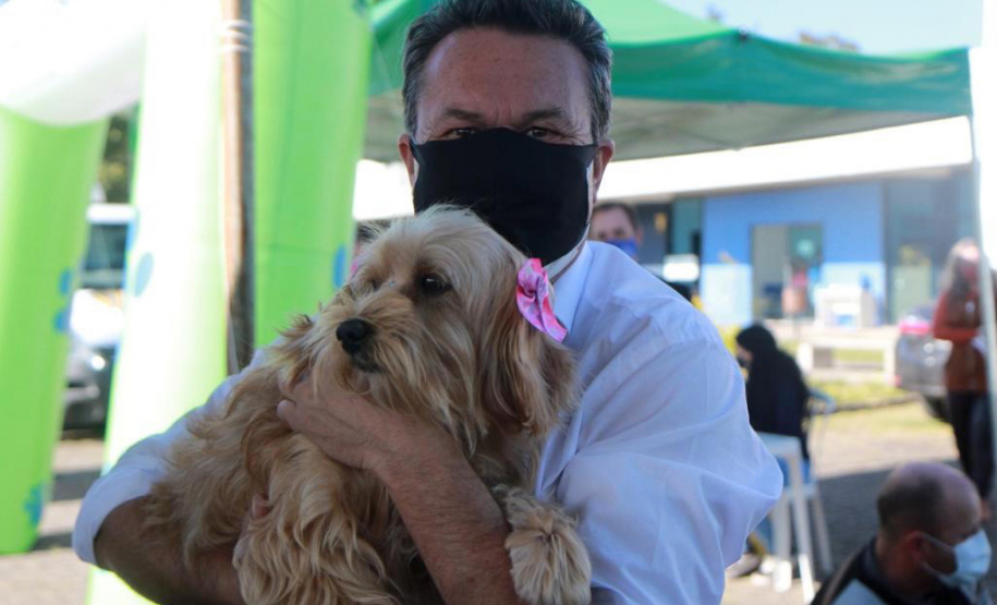 Equipes do Programa Permanente de Castração de Cães e Gatos (CastraPet), da Secretaria de Estado do Desenvolvimento Sustentável e do Turismo (Sedest), concluíram neste sábado (29) a castração de 719 animais em Piraquara. O Município é um dos últimos do ciclo que encerra no final de junho, com atendimento em 45 localidades e 15 mil pets castrados.  -  Piraquara, 29/05/2021  - Foto: Alessandro Vieira/AEN