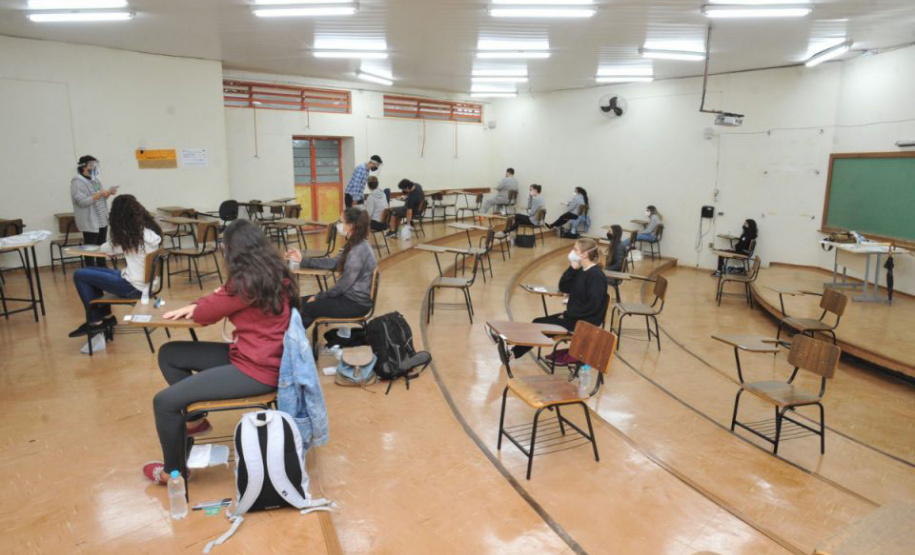 Vestibular da UEL registra ausência de 42% e prova aborda fronteiras e pandemia  - Londrina, 31/05/2021  -  Foto: UEL