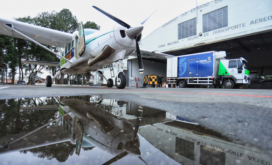 Paraná distribui 37.440 doses de vacina contra Covid-19 da Pfizer para 21 municípios. Foto: José Fernando Oura/AEN