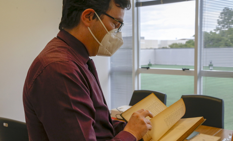 Com bons profissionais e tecnologia, Polícia Científica do Paraná é referência no País. Diretor-geral da Polícia Científica do Paraná, Luiz Rodrigo Grochocki. Foto: Gilson Abreu/AEN