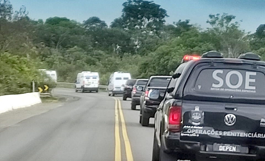 Governo do Paraná retirou 9,3 mil detentos de carceragens sob responsabilidade da Polícia Civil e passou para gestão plena do Departamento Penitenciário (Depen). O balanço engloba transferências efetivadas desde o começo de 2019. Até então, o Estado tinha a pior superlotação do País em delegacias. - Foto; SESP/PR