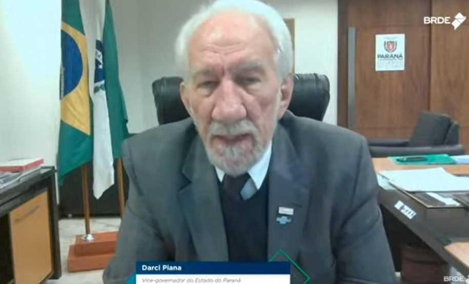 O Banco Regional de Desenvolvimento do Extremo Sul (BRDE) lançou nesta segunda-feira (31) a segunda edição do BRDE Labs, um programa que tem o objetivo de capacitar e acelerar o desenvolvimento do Estado do Paraná aproximando as startups do Governo, Universidade, Indústrias e o BRDE. Na foto, o vice-governador Darci Piana 
 -  Curitiba, 01/06/2021  -  Foto: Julia Beatriz Duda/BRDE