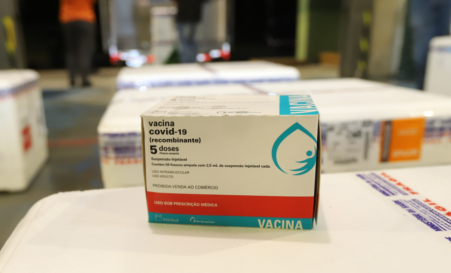 Novo lote com 360 mil doses de AstraZeneca chega nesta quarta-feira ao Paraná -  Curitiba, 01/06/2021  -  .Foto: Geraldo Bubniak/AEN