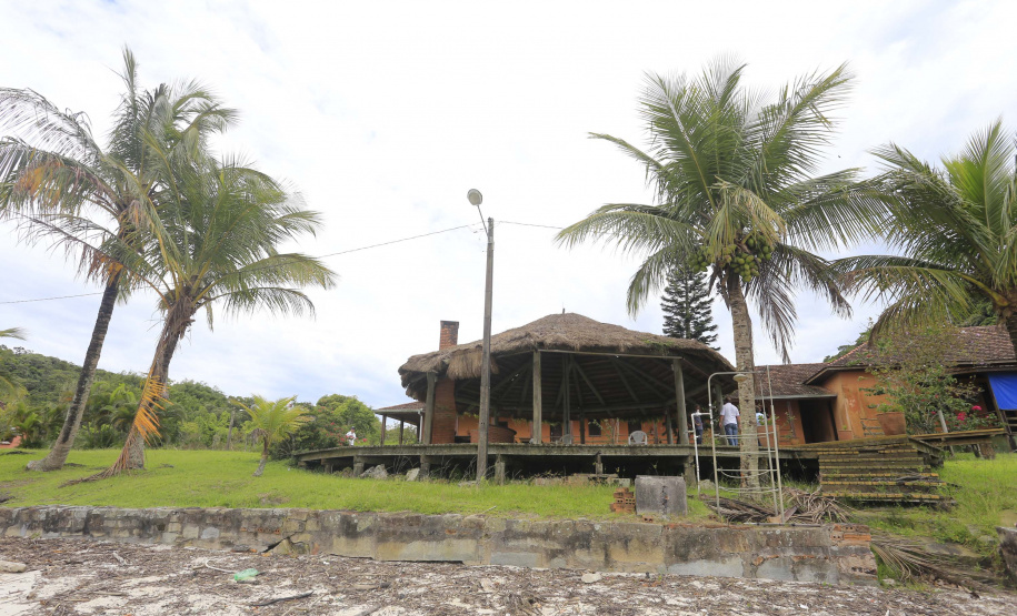 Obras que vão transformar residência oficial da Ilha das Cobras em escola começam neste mês. Foto: Arnaldo Alves/Arquivo AEN