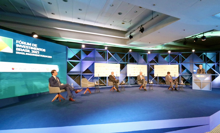 Vice-governador apresenta desenvolvimento da infraestrutura paranaense em evento internacional de atração de investimentos - Curitiba, 02/06/2021 - foto: Camila Tonett/Vice-Governadoria