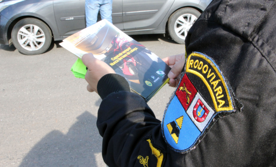 Piraquara, 26 de maio de 2021 - BPRv realiza blitz educativa. Foto:Soldado Adilson Voinaski Afonso