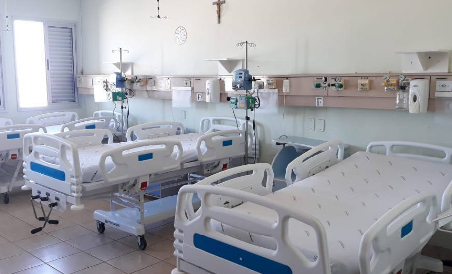 A Secretaria de Estado da Saúde ativou nesta quarta-feira (02) mais 20 leitos exclusivos para atendimento à Covid-19 em Maringá. São dez leitos de UTI no Hospital Municipal e dez de enfermaria no Hospital Universitário. - Foto: Arquivo SESA