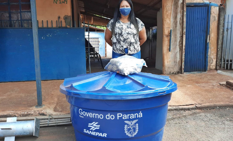 Famílias recebem kits e recursos para instalar caixa d´água nos imóveis - Curiba, 02/06/2021 - Foto: Sanepar