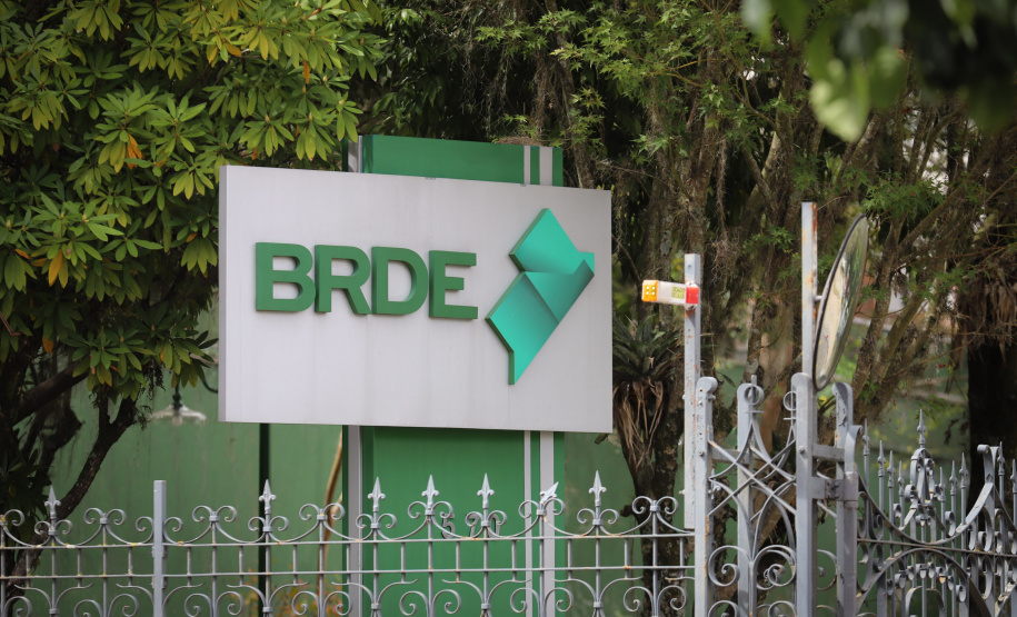 Banco Regional de Desenvolvimento do Extremo Sul - BRDE - Agência PR - Foto: Geraldo Bubniak/AEN