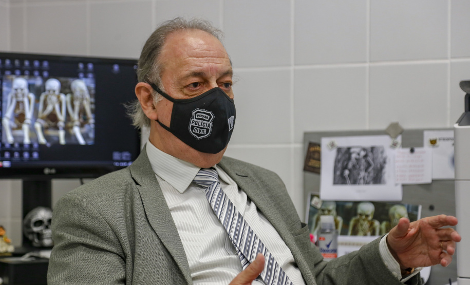 Peritos do Paraná usam antropologia forense para desvendar crimes; conheça o trabalho. Dr. Porcídio Vilani, Chefe do núcleo de antropologia forense do IML de Curitiba.
Foto : Gilson Abreu/AEN