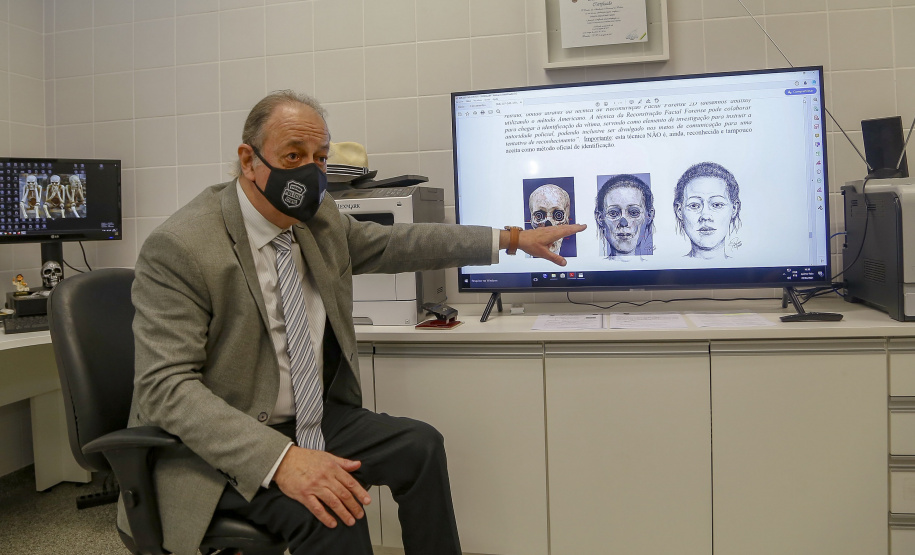 Peritos do Paraná usam antropologia forense para desvendar crimes; conheça o trabalho. Dr. Porcídio Vilani, Chefe do núcleo de antropologia forense do IML de Curitiba.
Foto : Gilson Abreu/AEN