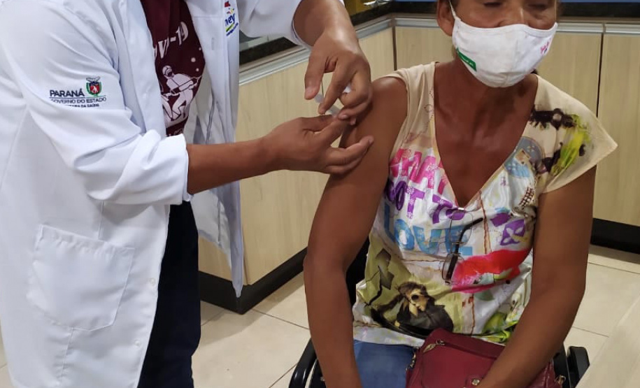 REGIONAL DE SAÚDE DE CASCAVEL - O feriado prolongado de Corpus Christi está sendo de vacinação em municípios de muitas Regionais de Saúde do Paraná, dando sequência à imunização contra a Covid-19 nos grupos prioritários