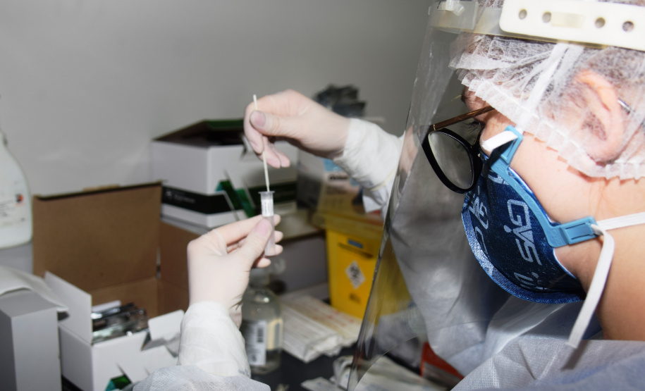 Em três dias, Saúde aplica 458 testes da Covid-19 no Aeroporto Internacional Afonso Pena. Foto: Américo Antonio/SESA