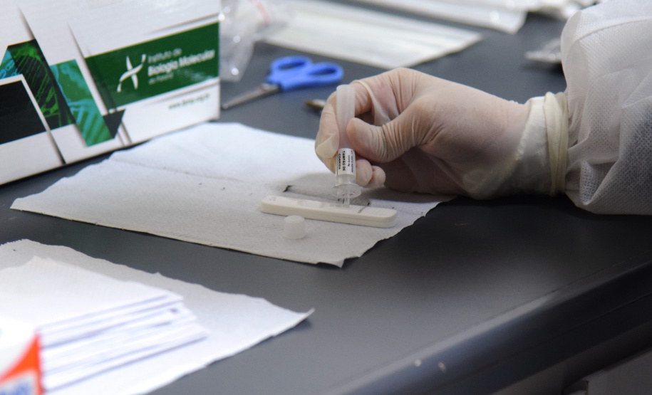 Em três dias, Saúde aplica 458 testes da Covid-19 no Aeroporto Internacional Afonso Pena. Foto: Américo Antonio/SESA