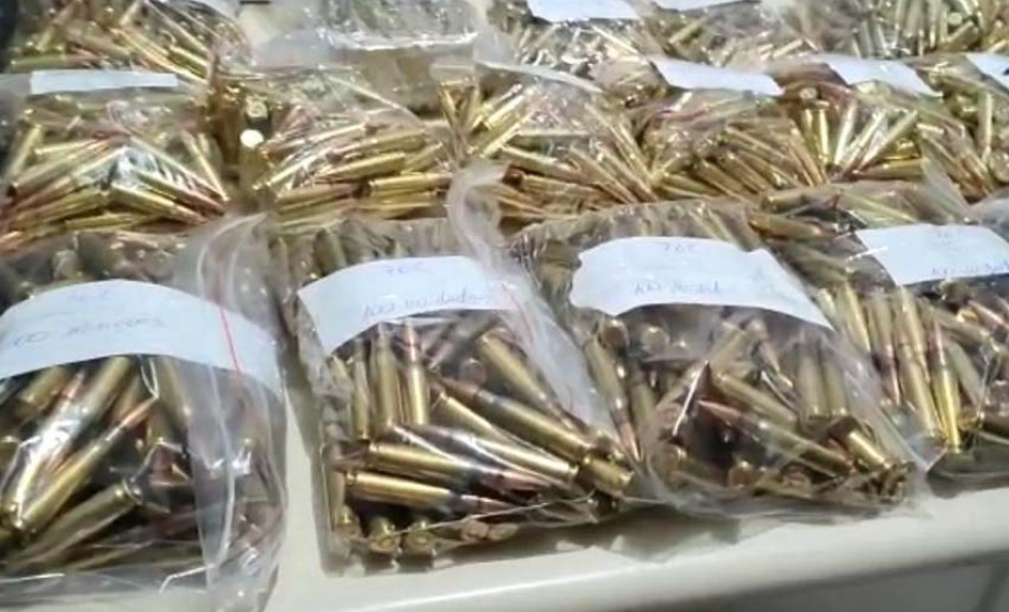 Polícia Civil do Paraná apreende 2 toneladas de maconha e milhares de munições do crime organizado. Foto:SESP