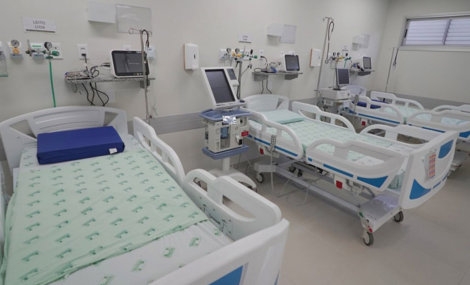 Pacientes que tiveram alta hospital pós-Covid e ainda apresentam algum sintoma decorrente da doença podem participar de um programa de reabilitação ofertado por um projeto de pesquisa do Departamento de Fisioterapia, do Centro de Ciências da Saúde (CCS). - Foto: HU/UEL