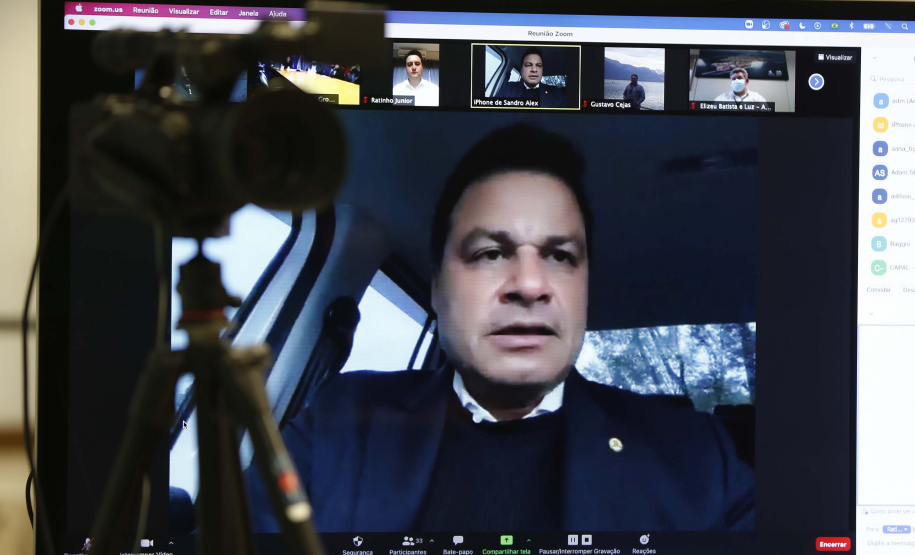 Seis cooperativas paranaenses se reuniram e projetam investir R$ 3 bilhões na construção de uma fábrica de malte em Ponta Grossa, nos Campos Gerais. O empreendimento, que conta com apoio do programa de incentivos do Governo do Estado, foi confirmado nesta segunda-feira (7), em reunião virtual entre os representantes das cooperativas com o governador Carlos Massa Ratinho Junior e a prefeita Elizabeth Schmidt.
Foto: Jonathan Campos/AEN