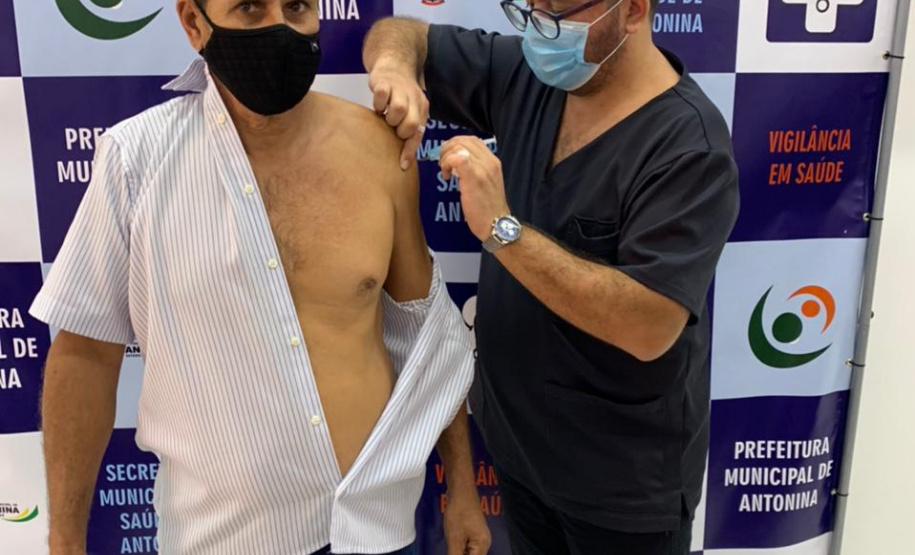 Paranaguá e Antonina, no Litoral, avançam na vacinação e imunizam a população na faixa dos 40 anos. Foto: Prefeitura de Paranaguá. Foto: Prefeitura de Antonina