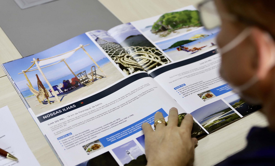 Revista Navio a Bordo. Foto: Claudio Neves