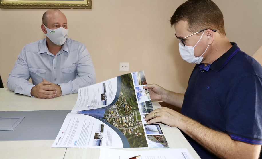 Revista Navio a Bordo. Foto: Claudio Neves