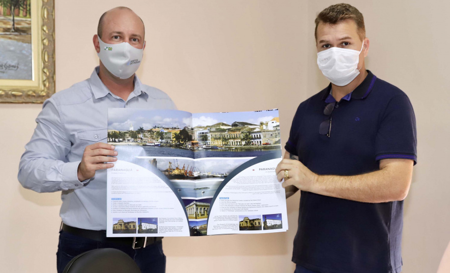 Revista Navio a Bordo. Foto: Claudio Neves