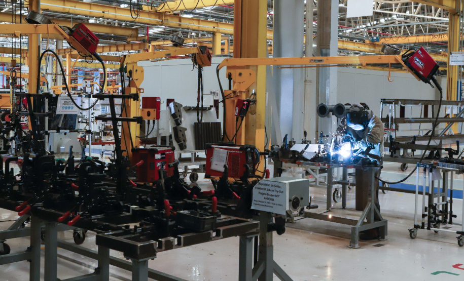 Indústria paranaense cresce 18,1% no quadrimestre, terceira melhor do País- Foto: Rodrigo Félix Leal