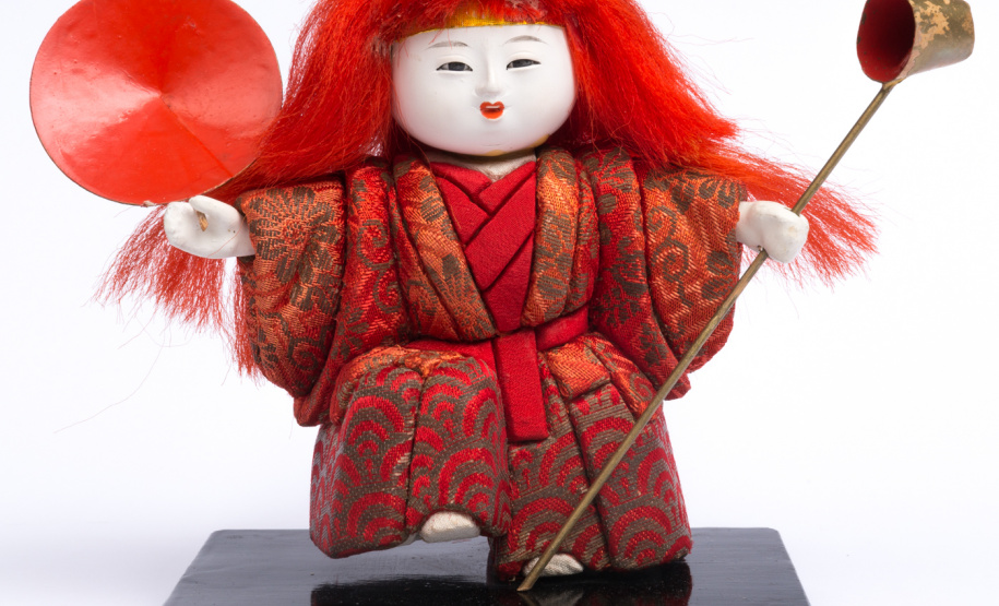 O Museu Oscar Niemeyer (MON) leva a São José dos Pinhais, na Região Metropolitana de Curitiba, a exposição ?O Mundo Mágico dos Ningyos?, uma versão da que está em cartaz no Museu. ?O Mundo Mágico dos Ningyos? traz para perto do público a singular coleção de bonecos japoneses que, naquele país, extrapola o lúdico infantil. Muito mais do que brinquedos, são objetos de forte simbologia, revelam os costumes e a cultura do Japão. - Curitiba, 09/06/2021 - Foto: Marcello Kawase/MON