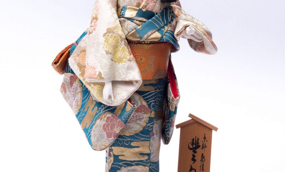 O Museu Oscar Niemeyer (MON) leva a São José dos Pinhais, na Região Metropolitana de Curitiba, a exposição ?O Mundo Mágico dos Ningyos?, uma versão da que está em cartaz no Museu. ?O Mundo Mágico dos Ningyos? traz para perto do público a singular coleção de bonecos japoneses que, naquele país, extrapola o lúdico infantil. Muito mais do que brinquedos, são objetos de forte simbologia, revelam os costumes e a cultura do Japão. - Curitiba, 09/06/2021 - Foto: Marcello Kawase/MON