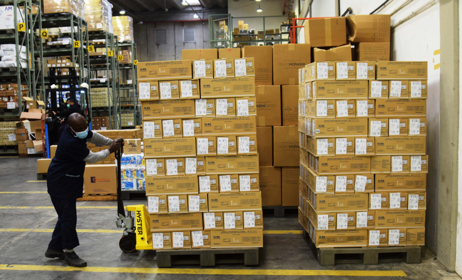 Sesa prepara remessa de mais de 2 milhões de seringas e agulhas para a vacinação da Covid-19.Foto:Américo Antonio/SESA