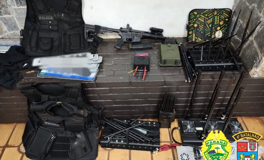 Polícia Militar e Ministério Público cumprem 45 mandados de prisão e apreendem fuzil e coletes balísticos no interior do estado - Curitiba, 10/06/2021 - Foto: PMPR/SESP-PR