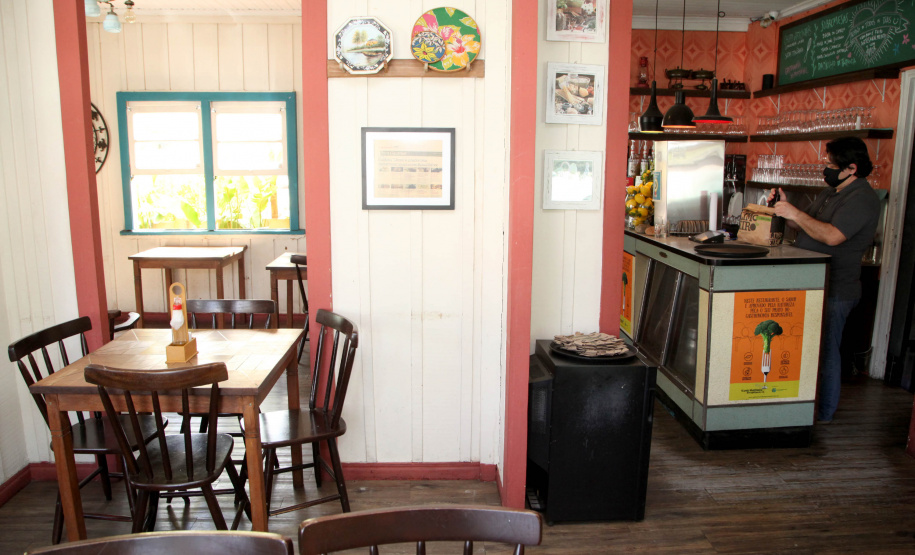 Fomento Paraná atinge a marca de 50 mil clientes ativos. Foto: Ari Dias/AEN