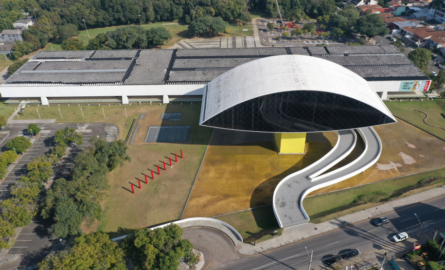 MON apresenta a exposição da artista Kika Costa - Foto: Alessandro Vieira/AEN