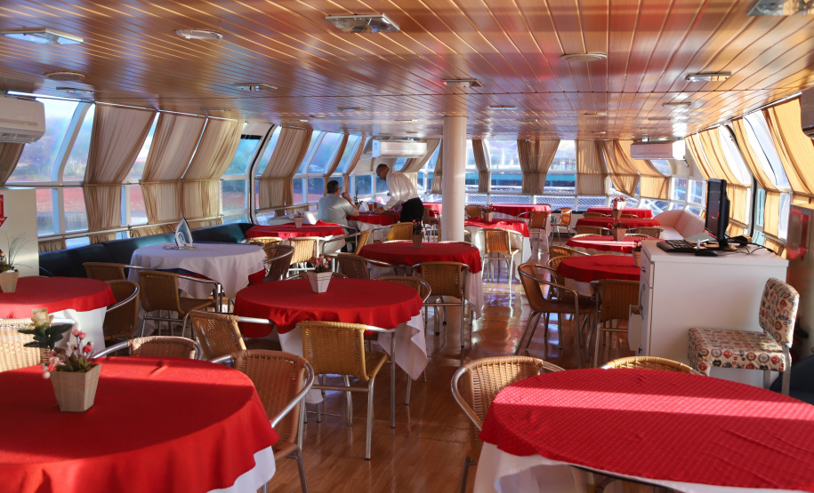 04/2019 - Foz do Iguaçu - Catamaran - Lago de Itaipu. Foto: José Fernando Ogura/AEN