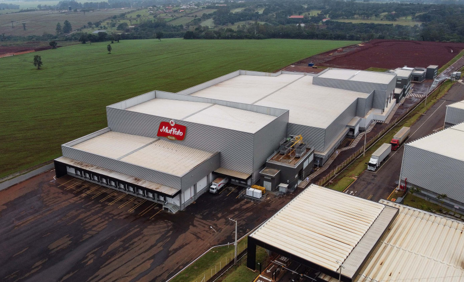 O governador Carlos Massa Ratinho Junior participou nesta sexta-feira (11), em Cambé, no Norte do Estado, da inauguração do Muffato Foods, um dos mais modernos centros de processamento de alimentos do Paraná, que recebeu investimento de R$ 170 milhões.Foto: Jonathan Campos/AEN