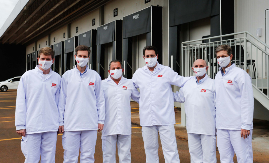 O governador Carlos Massa Ratinho Junior participou nesta sexta-feira (11), em Cambé, no Norte do Estado, da inauguração do Muffato Foods, um dos mais modernos centros de processamento de alimentos do Paraná, que recebeu investimento de R$ 170 milhões.Foto: Jonathan Campos/AEN