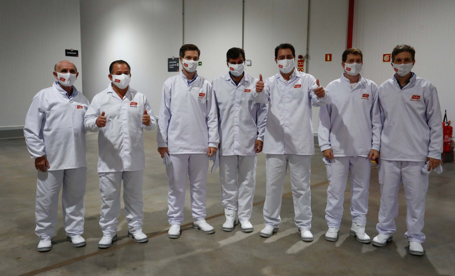 O governador Carlos Massa Ratinho Junior participou nesta sexta-feira (11), em Cambé, no Norte do Estado, da inauguração do Muffato Foods, um dos mais modernos centros de processamento de alimentos do Paraná, que recebeu investimento de R$ 170 milhões.Foto: Jonathan Campos/AEN