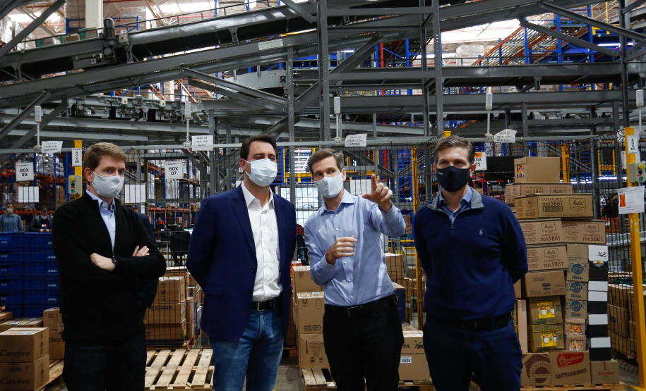 O governador Carlos Massa Ratinho Junior participou nesta sexta-feira (11), em Cambé, no Norte do Estado, da inauguração do Muffato Foods, um dos mais modernos centros de processamento de alimentos do Paraná, que recebeu investimento de R$ 170 milhões.Foto: Jonathan Campos/AEN