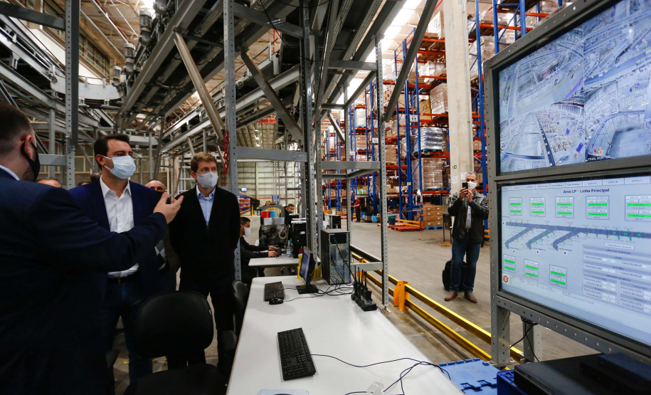 O governador Carlos Massa Ratinho Junior participou nesta sexta-feira (11), em Cambé, no Norte do Estado, da inauguração do Muffato Foods, um dos mais modernos centros de processamento de alimentos do Paraná, que recebeu investimento de R$ 170 milhões.Foto: Jonathan Campos/AEN