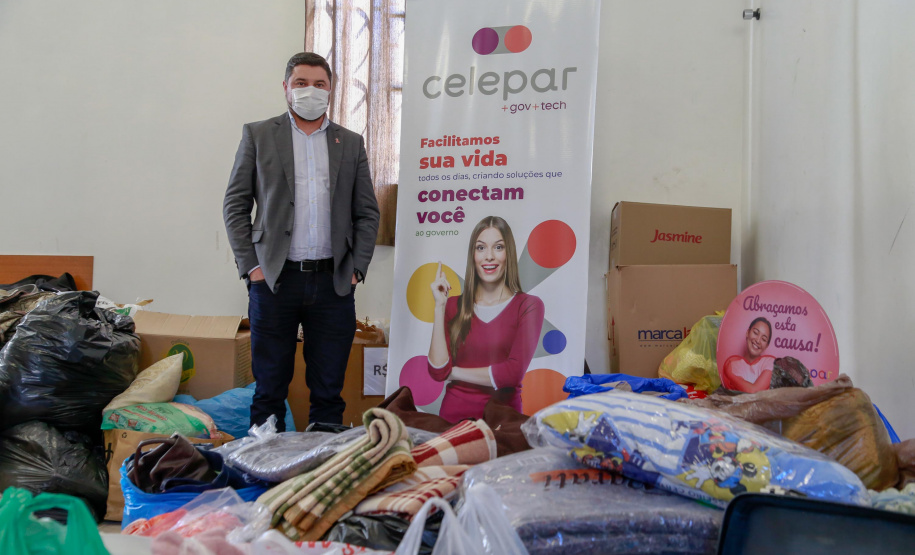 Mais de 300 famílias em situação de vulnerabilidade serão beneficiadas com a doação de 730 itens arrecadados pela Celepar (Companhia de Tecnologia da Informação e Comunicação do Paraná)
