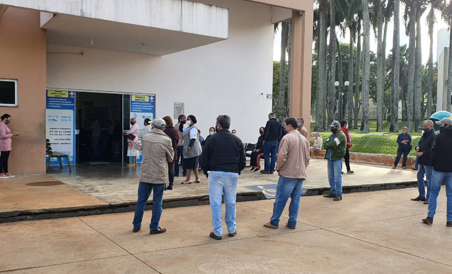A Secretaria de Estado da Saúde (Sesa) registrou ações de vacinação contra a Covid-19 neste sábado (12) nas 22 Regionais de Saúde do Paraná. A iniciativa faz parte da campanha do Governo do Estado, de vacinação ?De domingo a domingo?.  - Curitiba, 12/06/2021  -  Foto: SESA