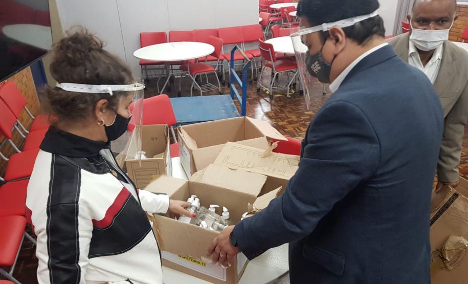 A Controladoria-Geral do Estado (CGE) visitou locais de prova do Concurso da Polícia Militar, no domingo (13), para verificar protocolos de segurança adotados pelo Núcleo de Concursos da Universidade Federal do Paraná (UFPR)