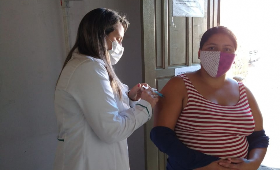 Paraná mantém crescimento na vacinação contra a Covid-19 e bate recorde no final de semana. Foto:SESA