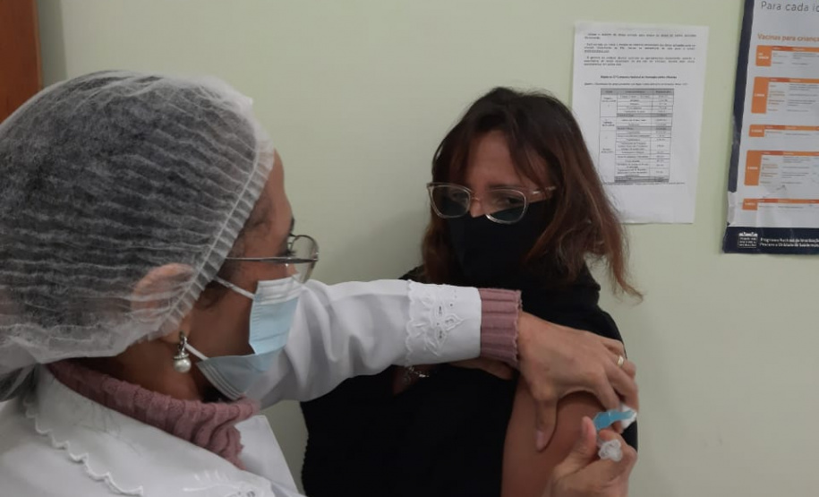 Paraná mantém crescimento na vacinação contra a Covid-19 e bate recorde no final de semana. Foto:SESA