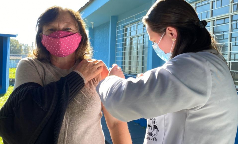 Paraná mantém crescimento na vacinação contra a Covid-19 e bate recorde no final de semana. Foto:SESA