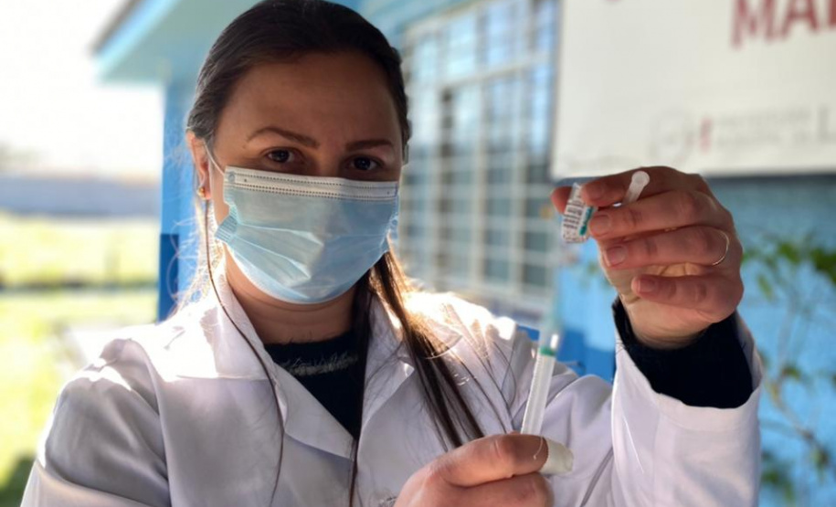 Paraná mantém crescimento na vacinação contra a Covid-19 e bate recorde no final de semana. Foto:SESA