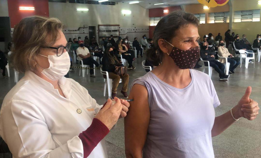 Paraná mantém crescimento na vacinação contra a Covid-19 e bate recorde no final de semana. Foto:SESA