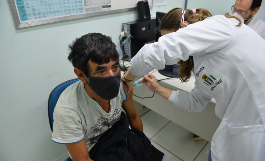 Paraná mantém crescimento na vacinação contra a Covid-19 e bate recorde no final de semana. Foto:SESA